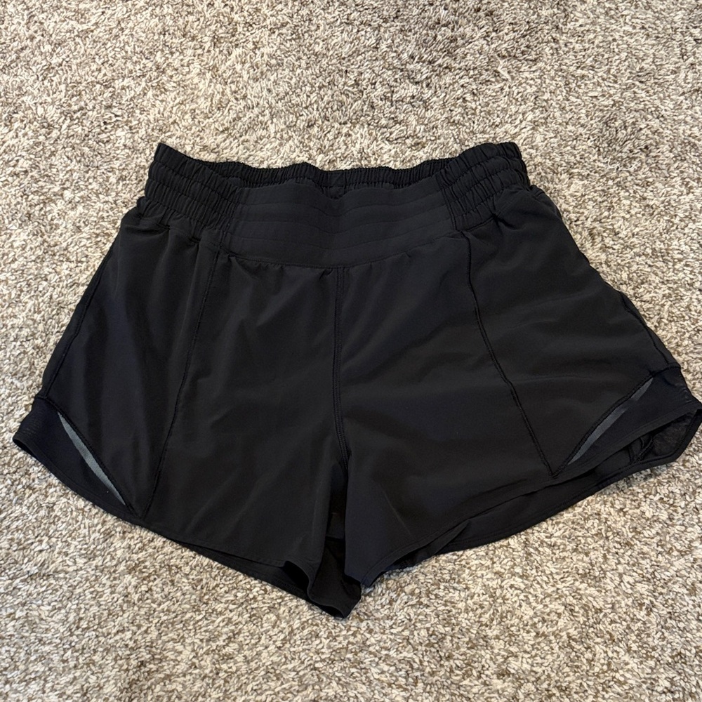 Lululemon Hotty Hot shorts 4 inch